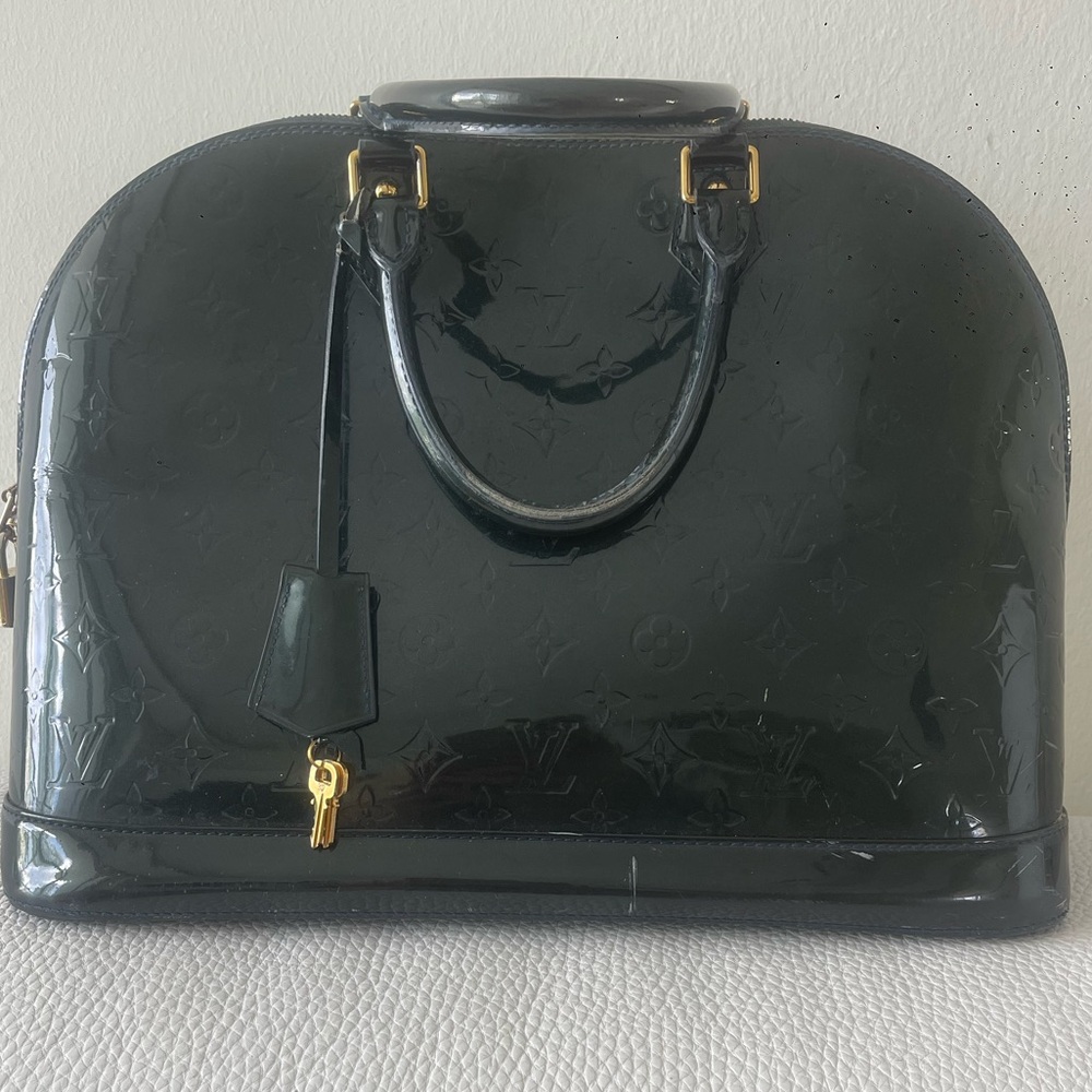 Louis Vuitton Alma GM Vernis Patent Leather Bag With Lock & Keys Full Set - Picture 2 of 15